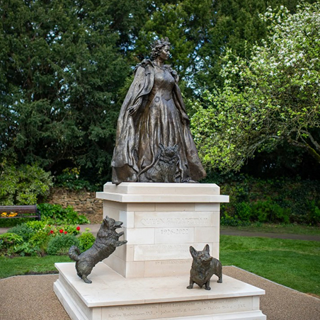 Statue of the late Queen Elizabeth II